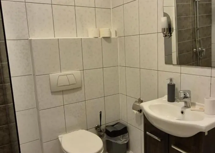 Quartet-quality Restauracja I فندق Pniewy (Greater Poland)