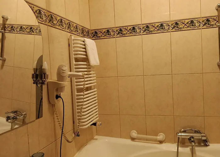 فندق Quartet-quality Restauracja I Pniewy (Greater Poland)